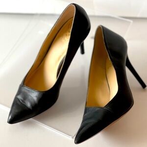 Vince Camuto Black Leather Pumps Heels Pointed Toe Stiletto Lionessa Sz 7.5M
